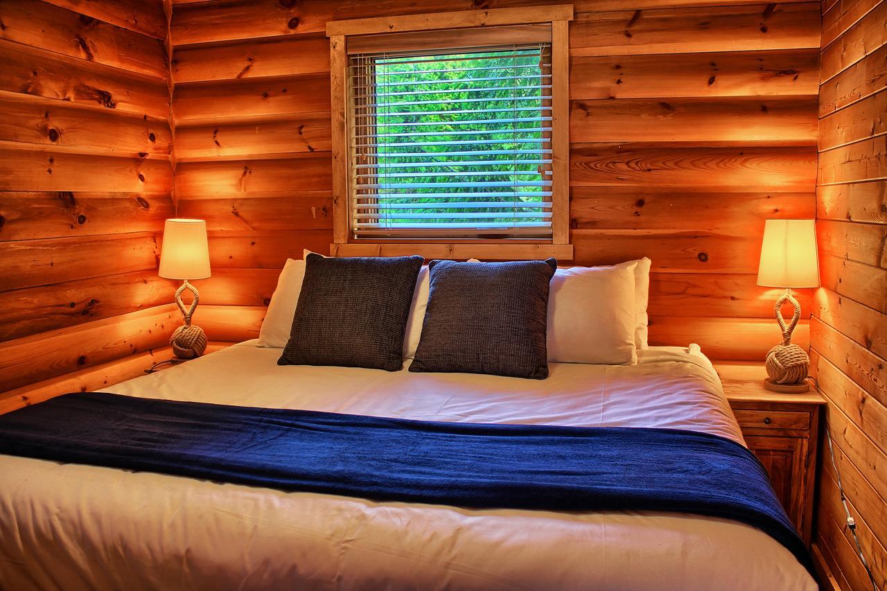 Wild Renfrew Seaside Cottages Port Renfrew Eksteriør billede