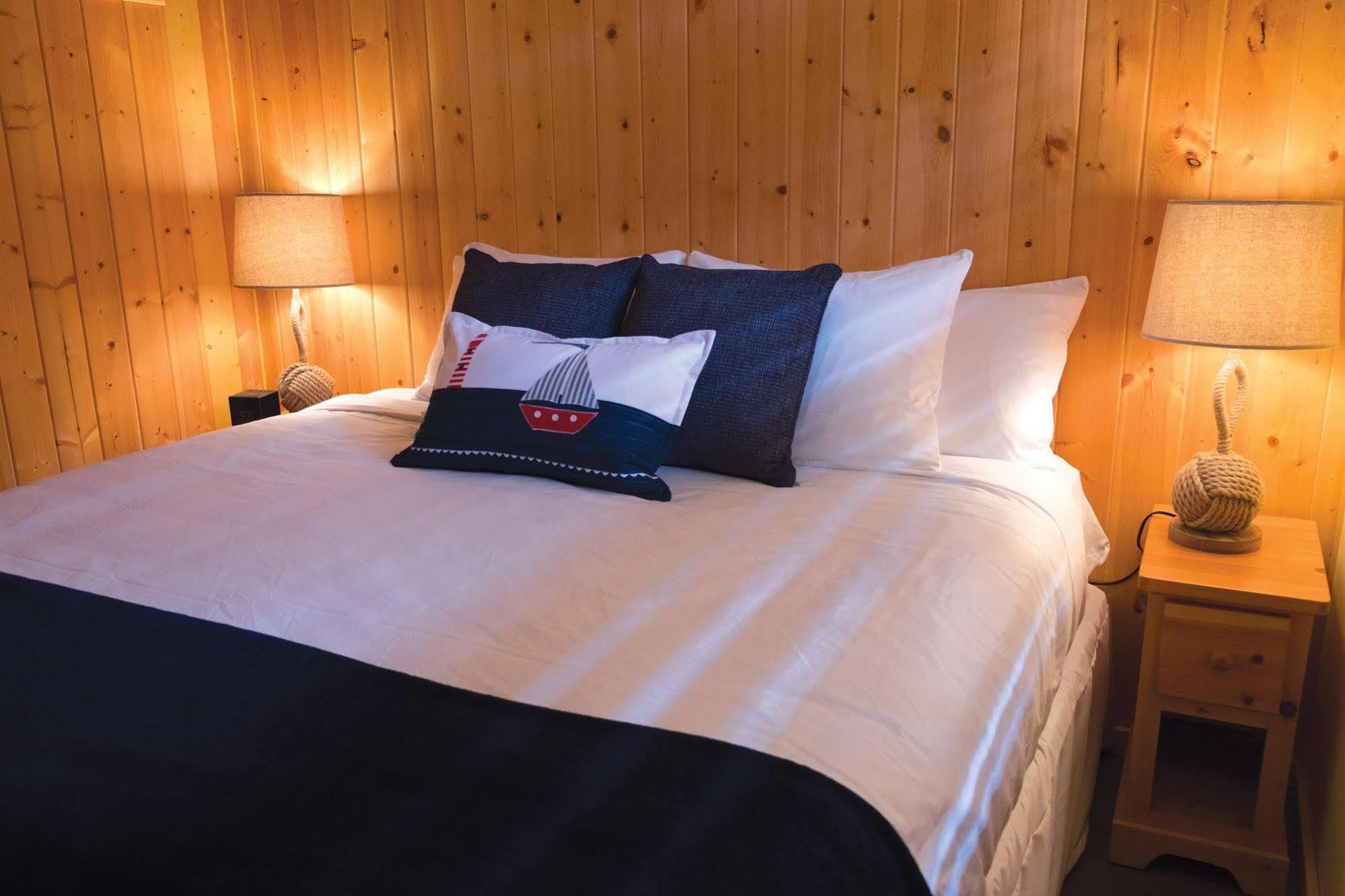 Wild Renfrew Seaside Cottages Port Renfrew Eksteriør billede