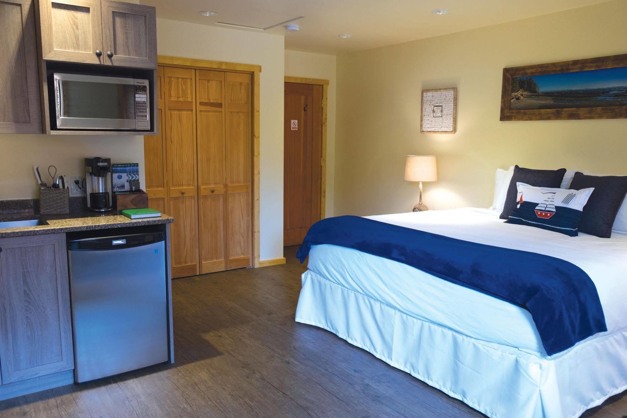 Wild Renfrew Seaside Cottages Port Renfrew Eksteriør billede